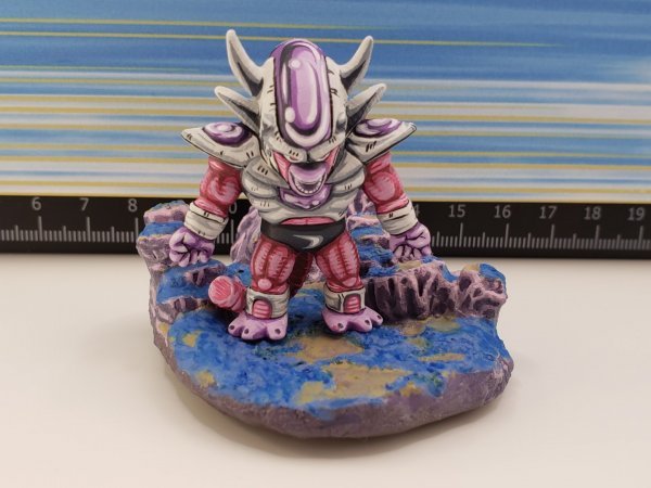 ドラゴンボール 消しゴム 塗装 リペイント フリーザ 第三形態 ジオラマ 