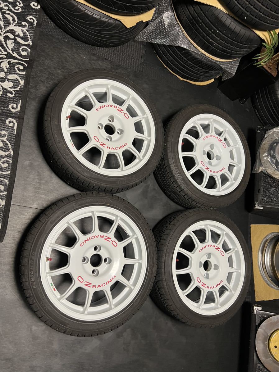 OZ Racing Leggenda 17インチ 7J＋30 PCD100 4穴 M14 レースホワイト 