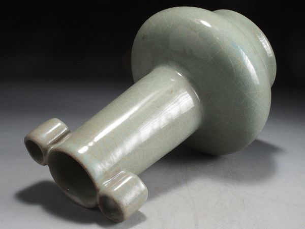 T878. 中国古玩 宋代 龍泉窯 青磁 双耳瓶 花瓶 高26.4cm / 陶器陶芸古