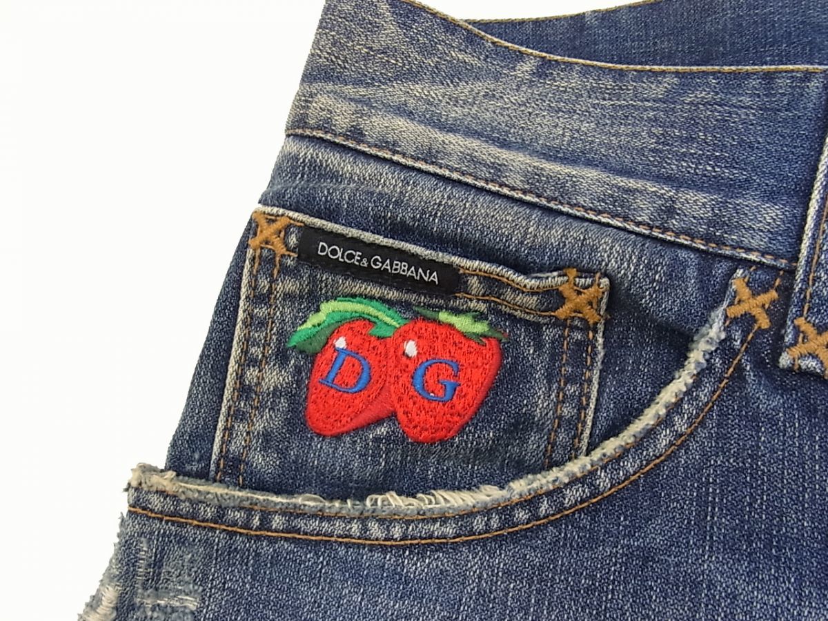 DOLCE&GABBAN プレート付き イチゴ刺繍 書き込ま
