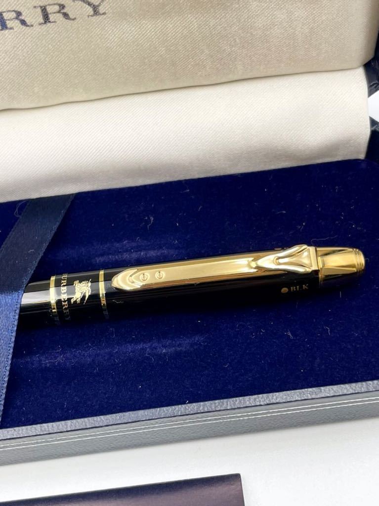 バーバリー　多機能ボールペン　ツイスト式　ブラック×ゴールド　未使用品　BURBERRY 万年筆　シャーペン　