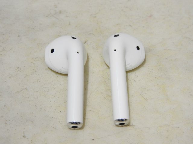 1円〜 中古 Apple AirPods A1602 A1722 A1523 第1世代 アップル ワイヤレスイヤホン その5 AirPods Apple A1602 1円～Apple Are 2026年最新