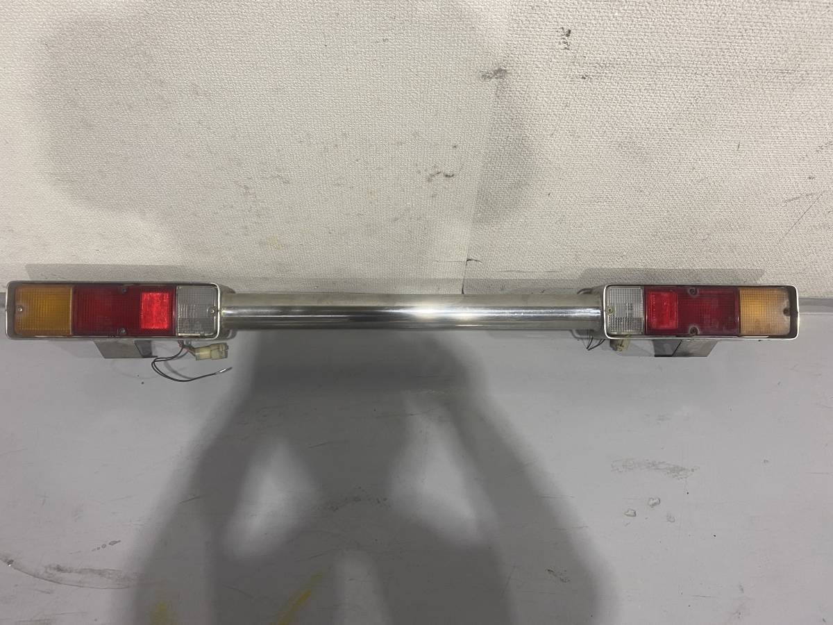 ジムニー JA11 リアバンパー ASSY LEDテールランプ 牽引フック