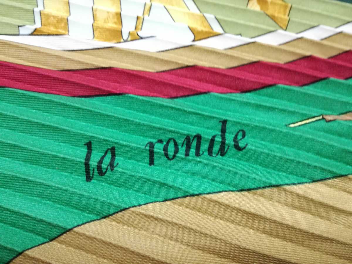 美品 HERMES エルメス スカーフ カレ プリーツ la ronde des heures 