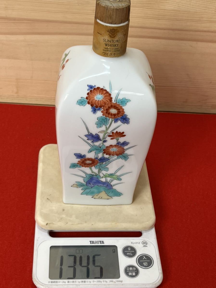 A03 未開栓 サントリー 錦菊梅竹文 有田焼 岩尾對山窯 陶器 700ml(重量