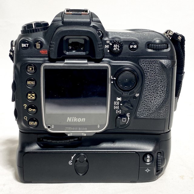美品】Nikon D200 マルチパワーバッテリーパック MB-D200 デジタル一眼