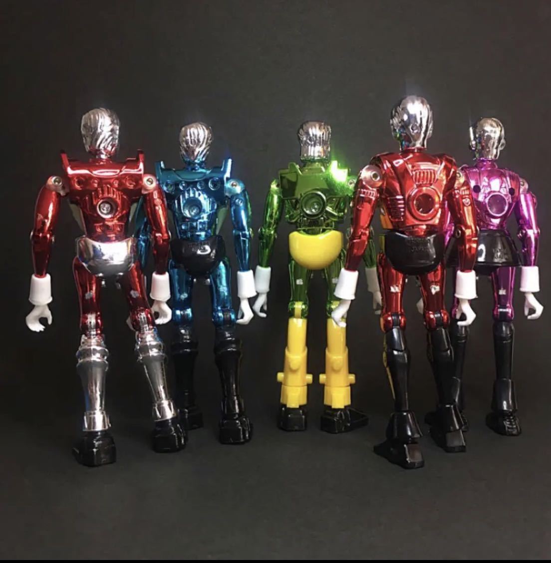 ミクロマン ミクロマン&パズルセット ミクロマンコマンド メタリック 限定生産版 4体セット＋封入エリック1体 計5体(ミクロマン)｜売買されたオークション情報、Yahoo!オークション(旧ヤフオク!) の商品情報をアーカイブ公開 - オークファン（aucfan.com） | ミクロマン 確認用 | 怪獣 | Wulngf