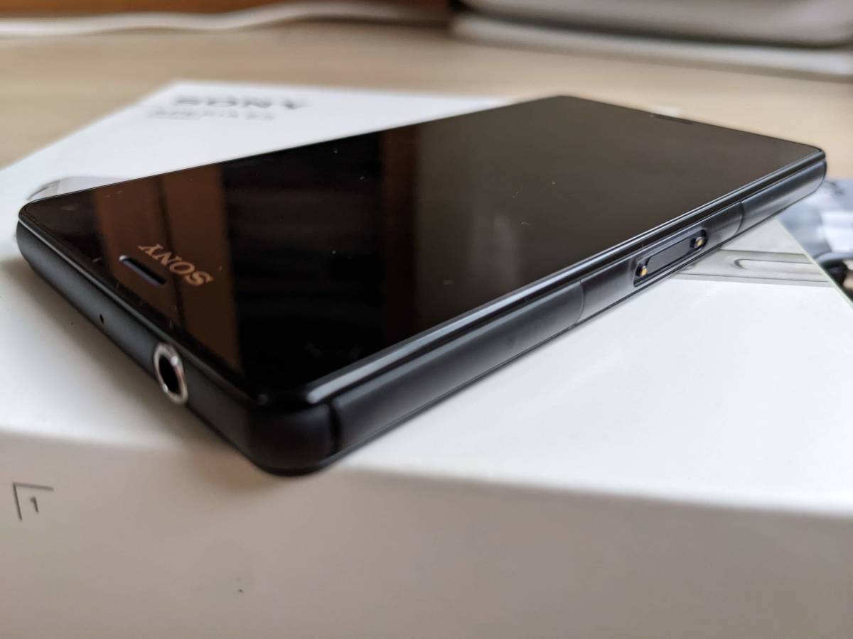 Sony Xperia Z3 Compact D5833■Android11カスタムROM■海外版SIMフリー超美品!! Z3 Compact Xperia Version Lollipop SIM
