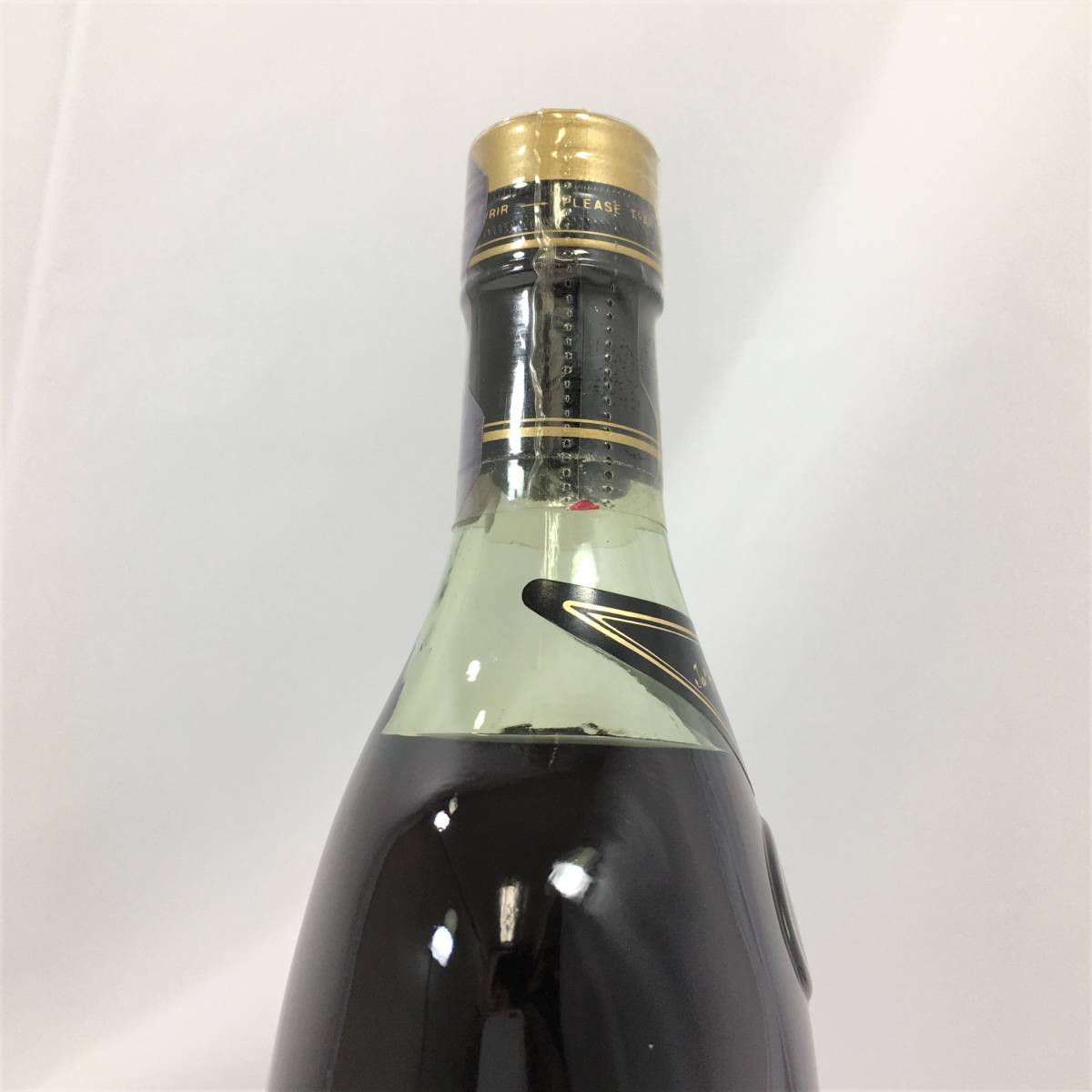 ヘネシー Hennessy XO 金キャップ グリーンボトル 700ml ヘネシー Hennessy XO 金キャップ グリーンボトル 700ml