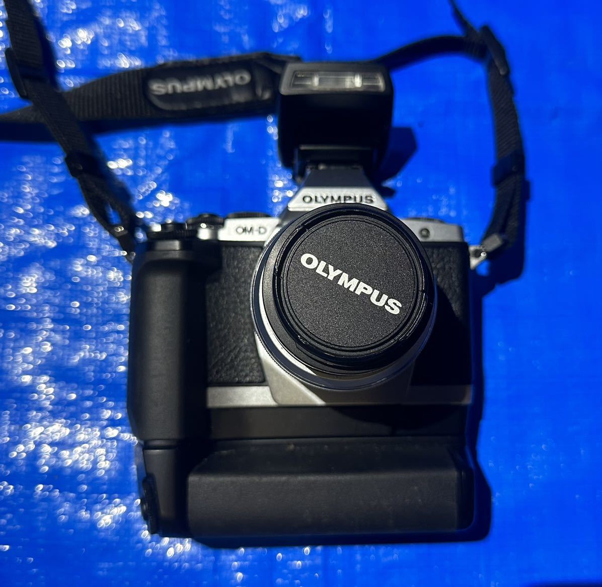 OLYMPUS オリンパスOM-D E-M5 ミラーレス一眼レフカメラ 【公式通販】