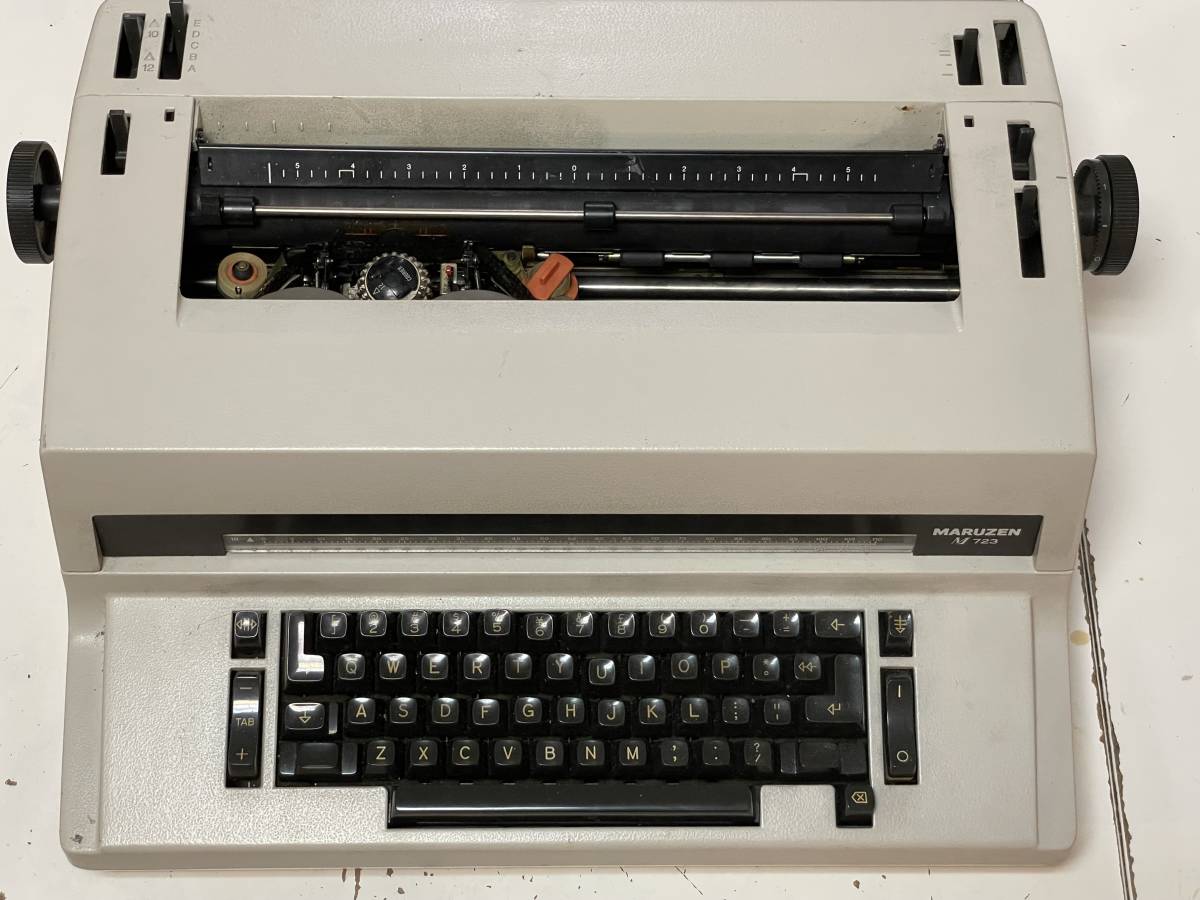 レア物　スヌーピー　タイプライター　英字 slide_file.jpg