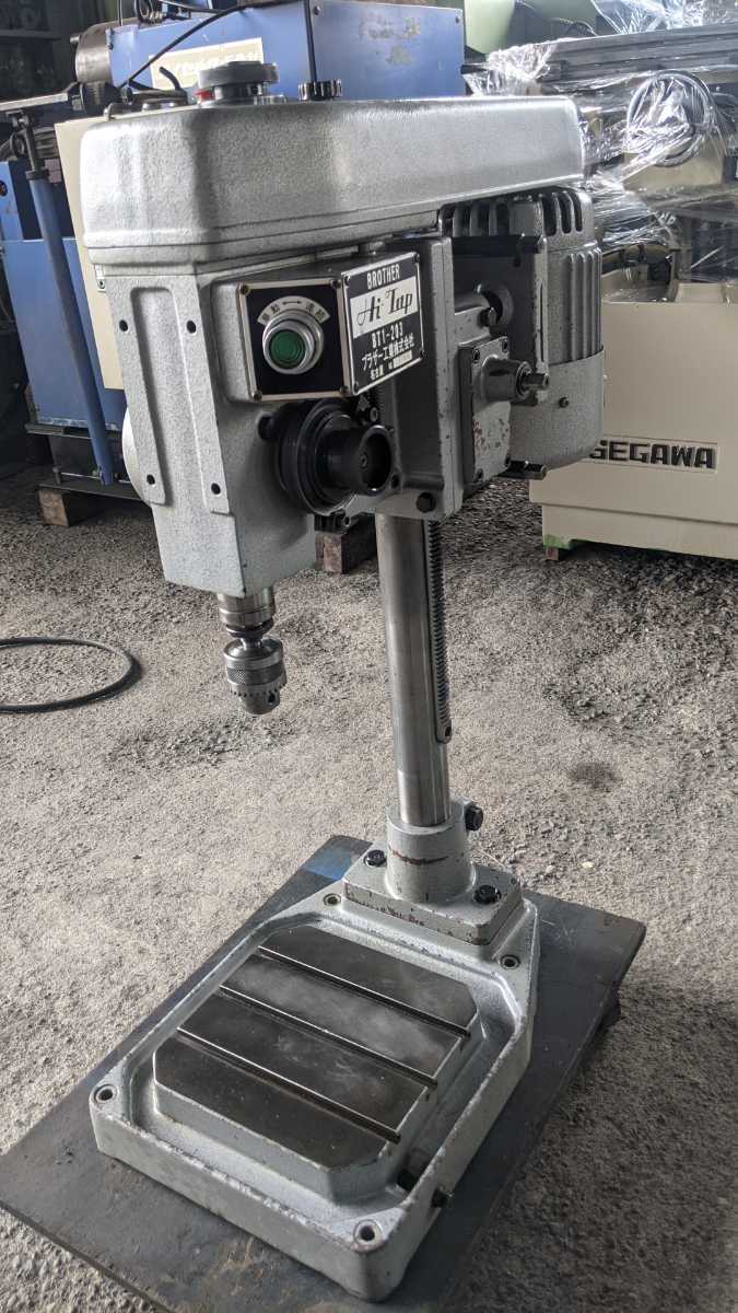 タッピング盤 ブラザー工業 Hi-Tap 精密自動タッピングマシン ハイタップ ブラザー C136149 brother 小林機械 株式会社 | BT0-263 Tap ぐT2955 BT1-215 タッピング(ボール盤)の
