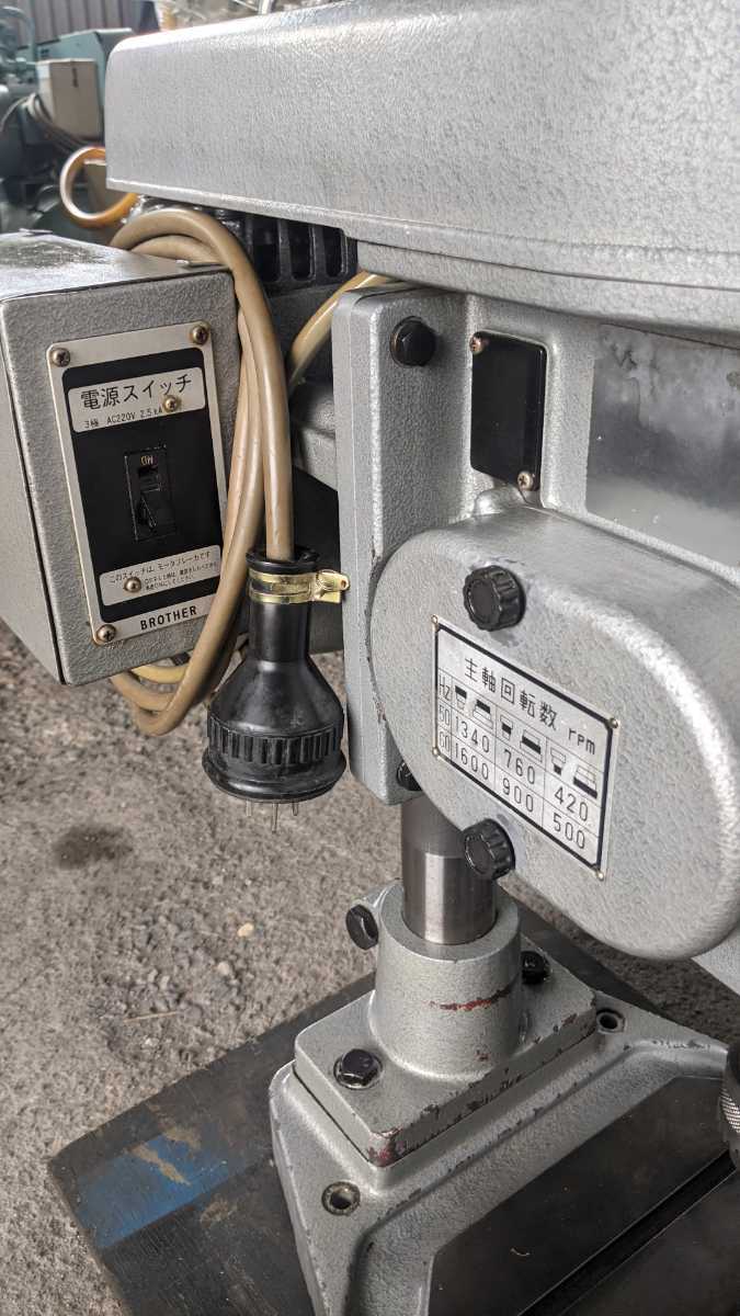 タッピング盤 ブラザー工業 Hi-Tap 精密自動タッピングマシン ハイタップ ブラザー C136149 brother 小林機械 株式会社 | BT0-263 Tap ぐT2955 BT1-215 タッピング(ボール盤)の
