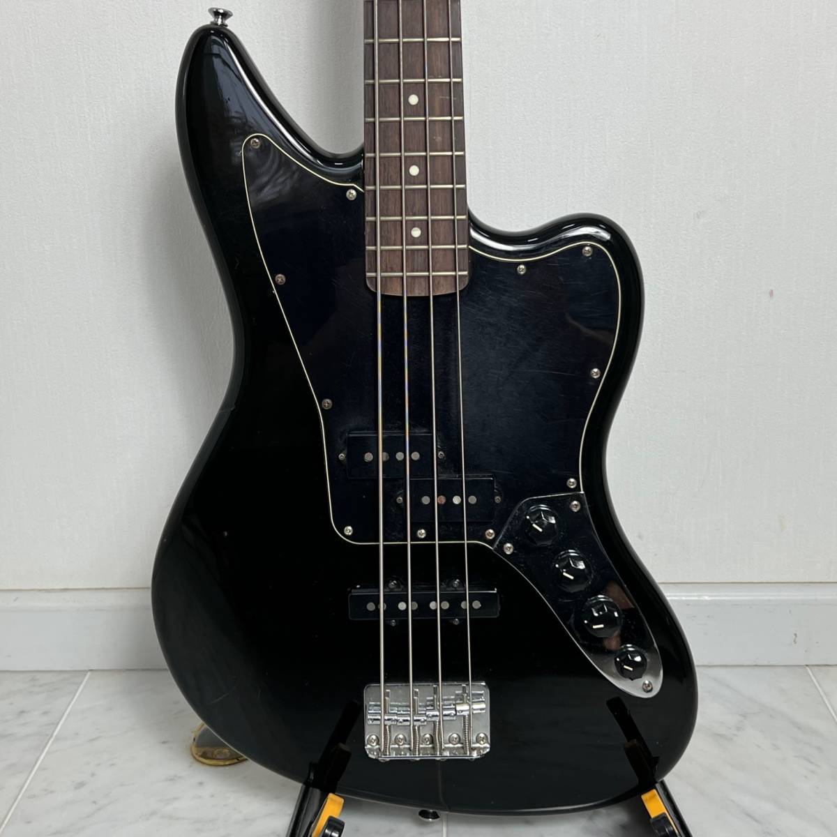 Squier by Fender JAGUAR BASS アクティブ エレキベース ジャガー 