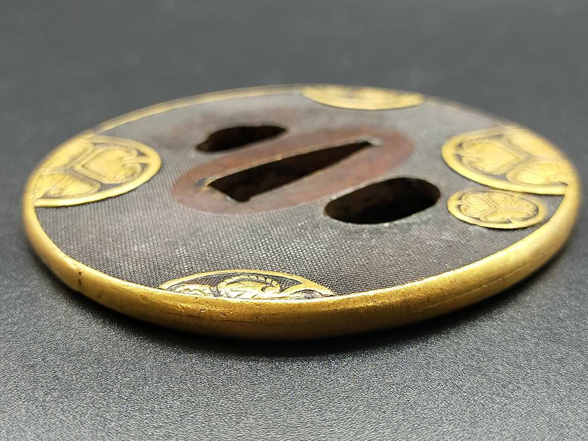 刀鍔 家紋の図 三つ葉葵 銅地 絵金銀 日本刀装具 鍔 つば 鐔 刀鐔 刀の