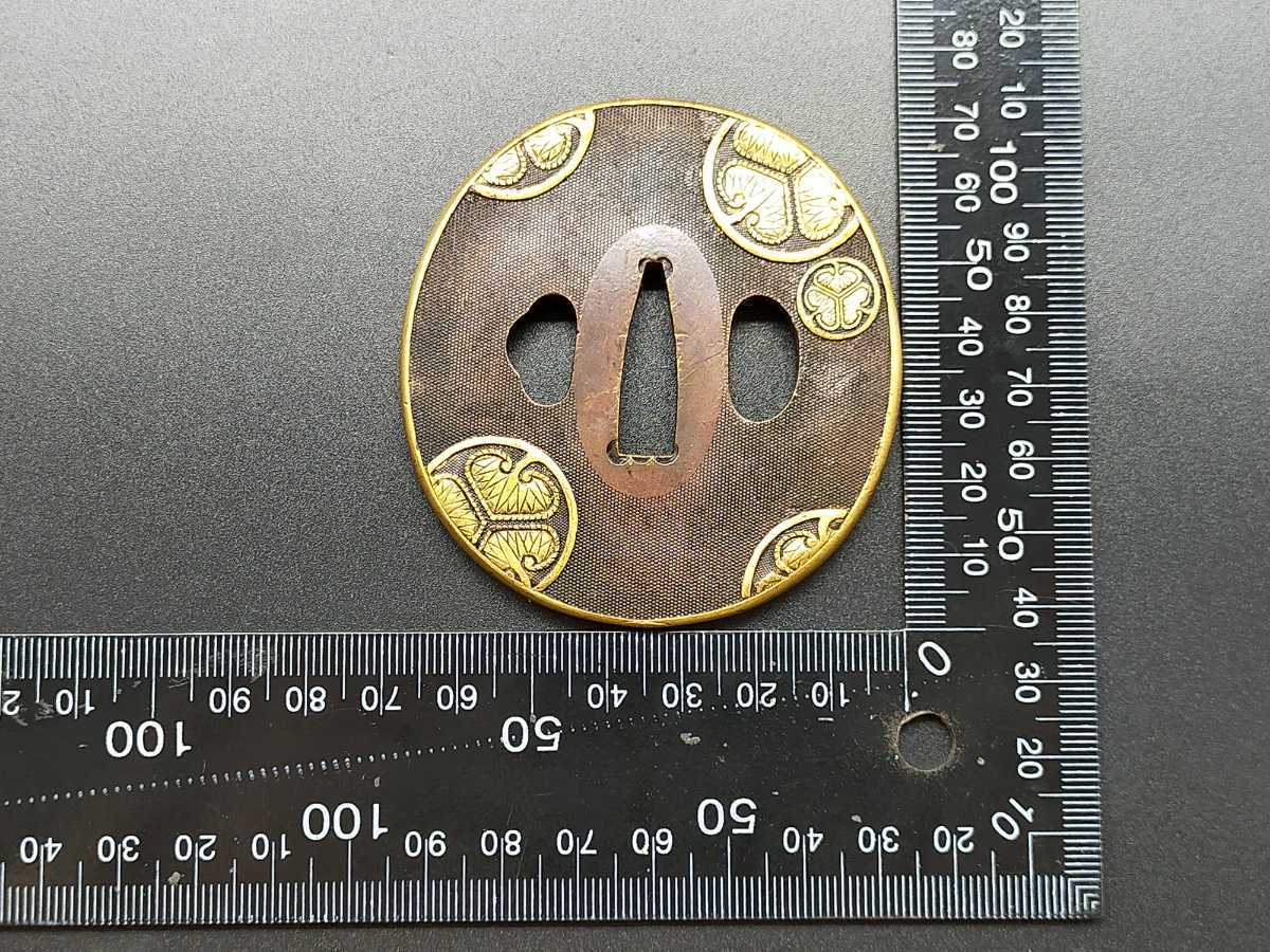 刀鍔 家紋の図 三つ葉葵 銅地 絵金銀 日本刀装具 鍔 つば 鐔 刀鐔 刀の
