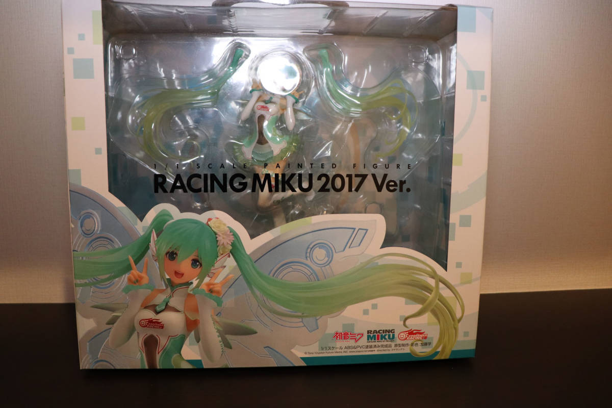 人気セール，新作 グッドスマイルカンパニー 初音ミク レーシングミク 2013Ver. & 2017Ver セット(初音ミク)｜売買されたオークション情報、yahooの商品情報をアーカイブ公開 - オークファン 初音ミク