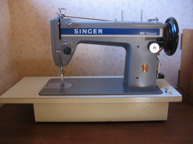 縫えます！SINGER シンガー188Professional 　職業用ミシン