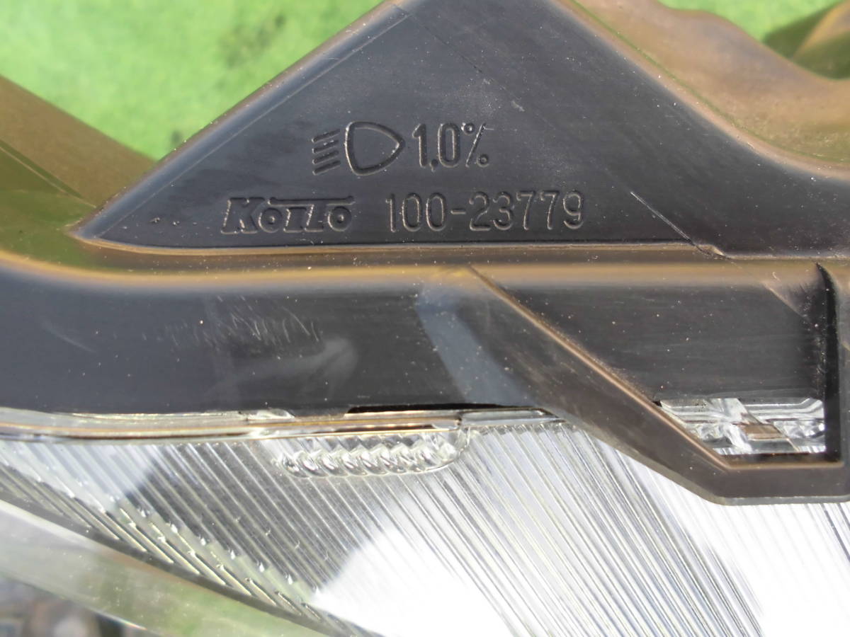 良品 EKクロススペース B37A 右 ヘッドライト Koito 100-23779 三菱