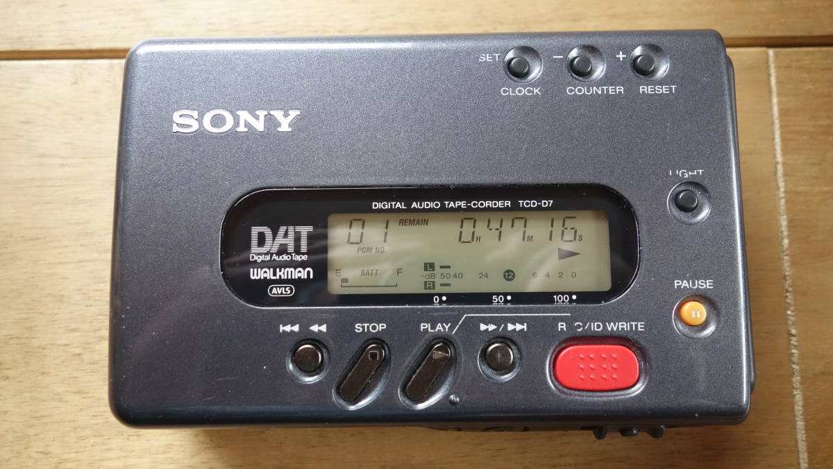 SONY TCD-D8 DATウォークマン (premium vintage) 【公式通販】