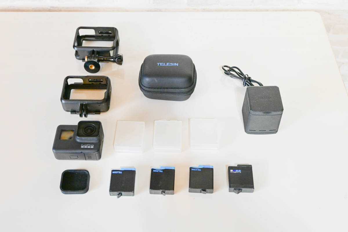 GOPRO HERO7 black 予備バッテリー・カバー・三脚・ネックストラップ他
