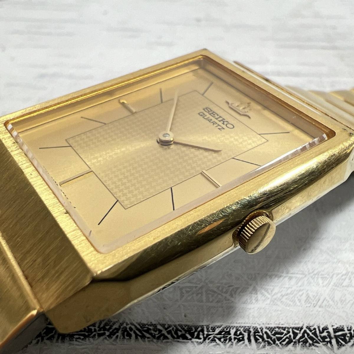 セイコー SEIKO 2針 アナログ クォーツ 腕時計 ゴールド 稼働品 【5786