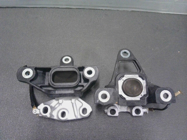 R1年 N-BOX DBA-JF3 エンジン マウント エヌボックス JF4 カスタムG ターボ 5kurudepa= 32652 ホンダ エンジンマウント交換 N-BOX TA129 - みんカラ