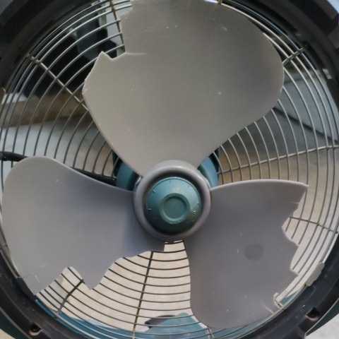 makita/マキタ 18V/14.4V 充電式産業扇 CF300D バッテリー付 大型