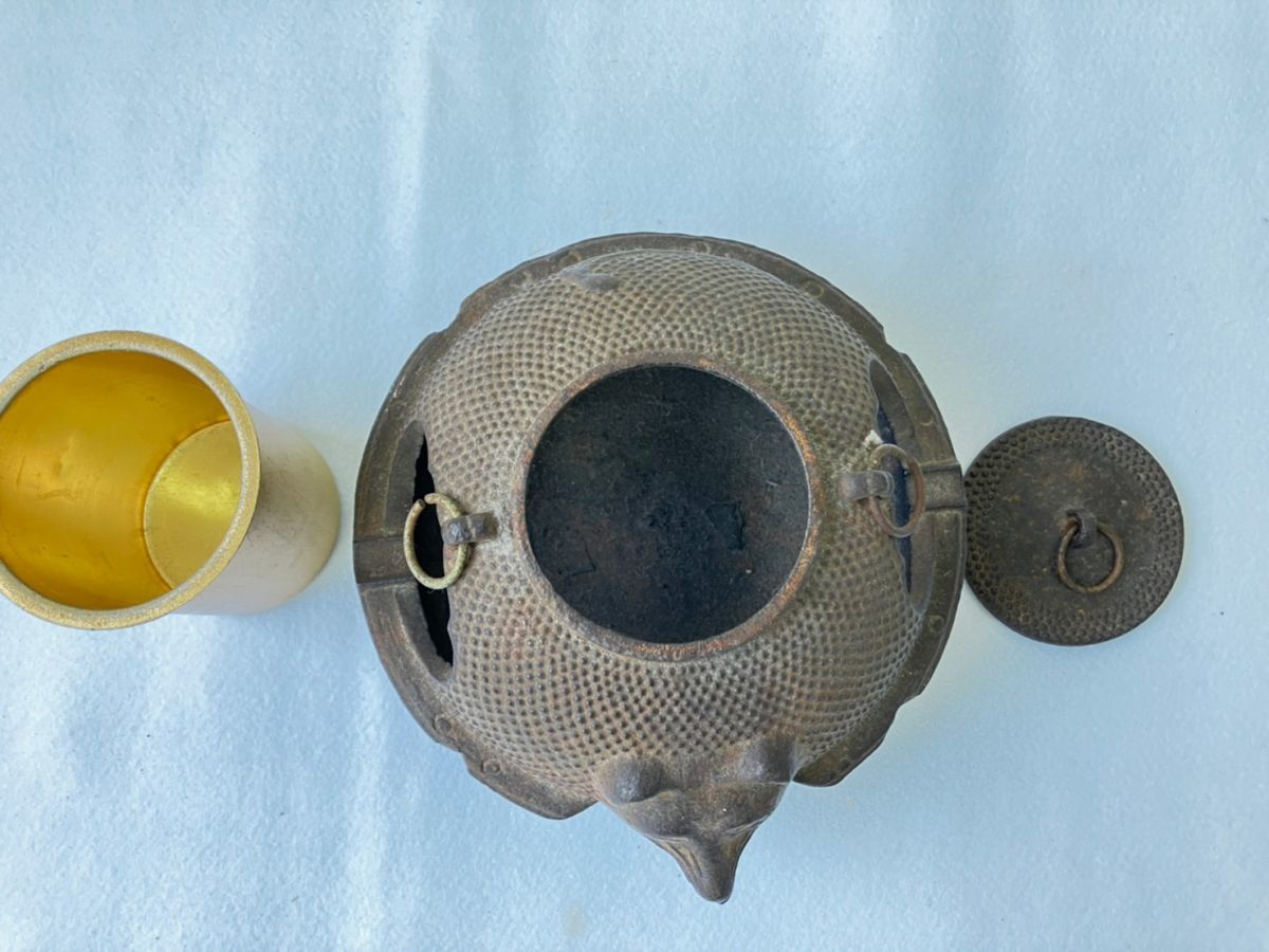 J444-O33-119 茶釜 たぬき 狸 鉄瓶 ぶんぶく茶釜 茶道具 やかん 鉄器 