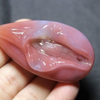 女陰 ヌードメノウ 貴重 希少品 提げ物 芸術品 生命の源 女性器 個人