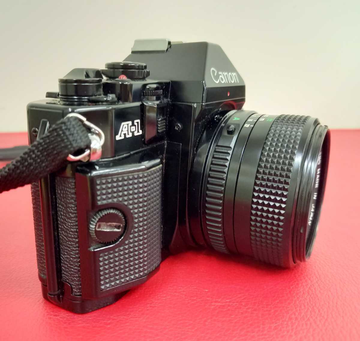 FD 28mm A-1 ボディ Lens f&frasl;2.8 ■A Canon A-1 ボディ LENS FD 28mm F2.8 レンズ シャッター、露出計OK 動作品 フィルムカメラ キャノン