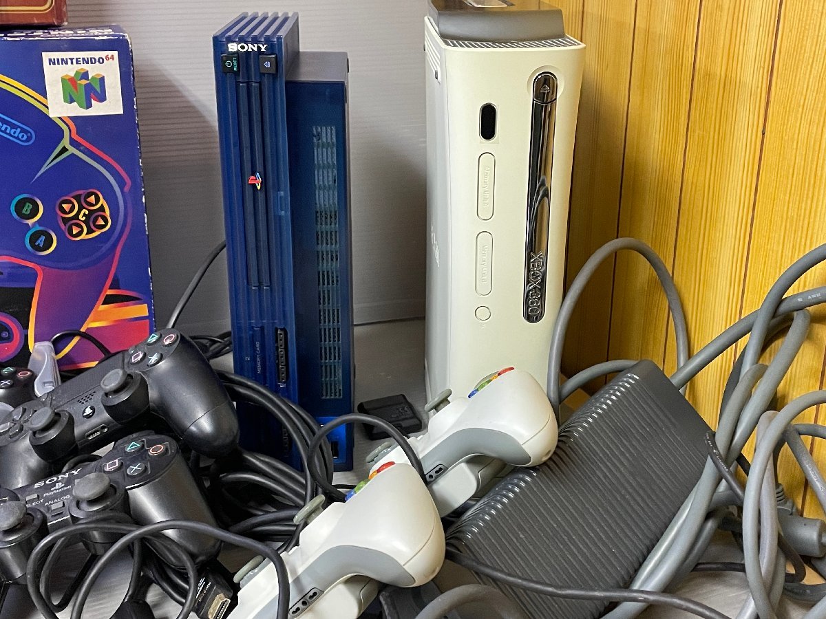 ジャンク品】ゲーム機本体や周辺機器 まとめてダンボール箱一杯分！PS2