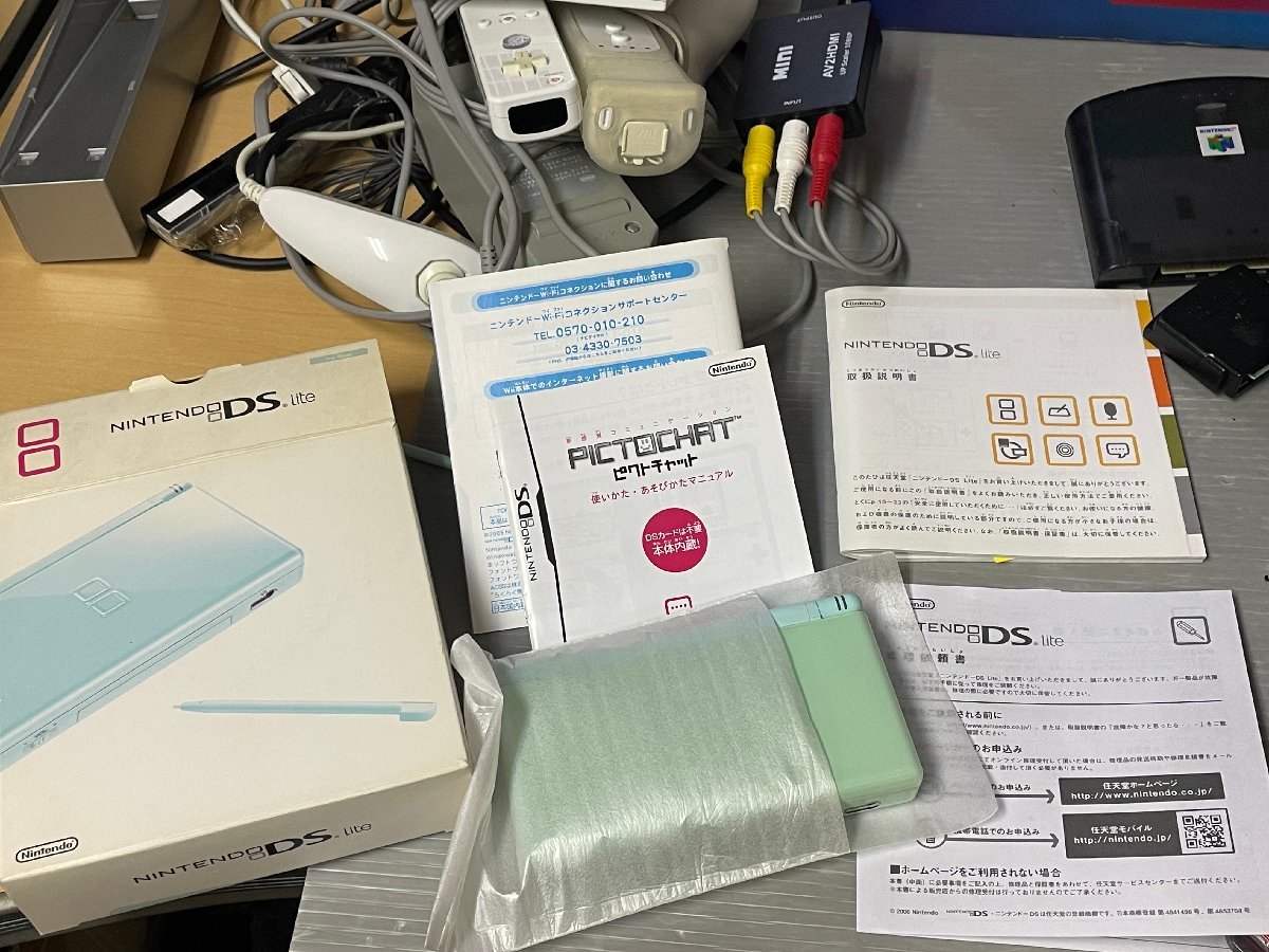 ジャンク品】ゲーム機本体や周辺機器 まとめてダンボール箱一杯分！PS2
