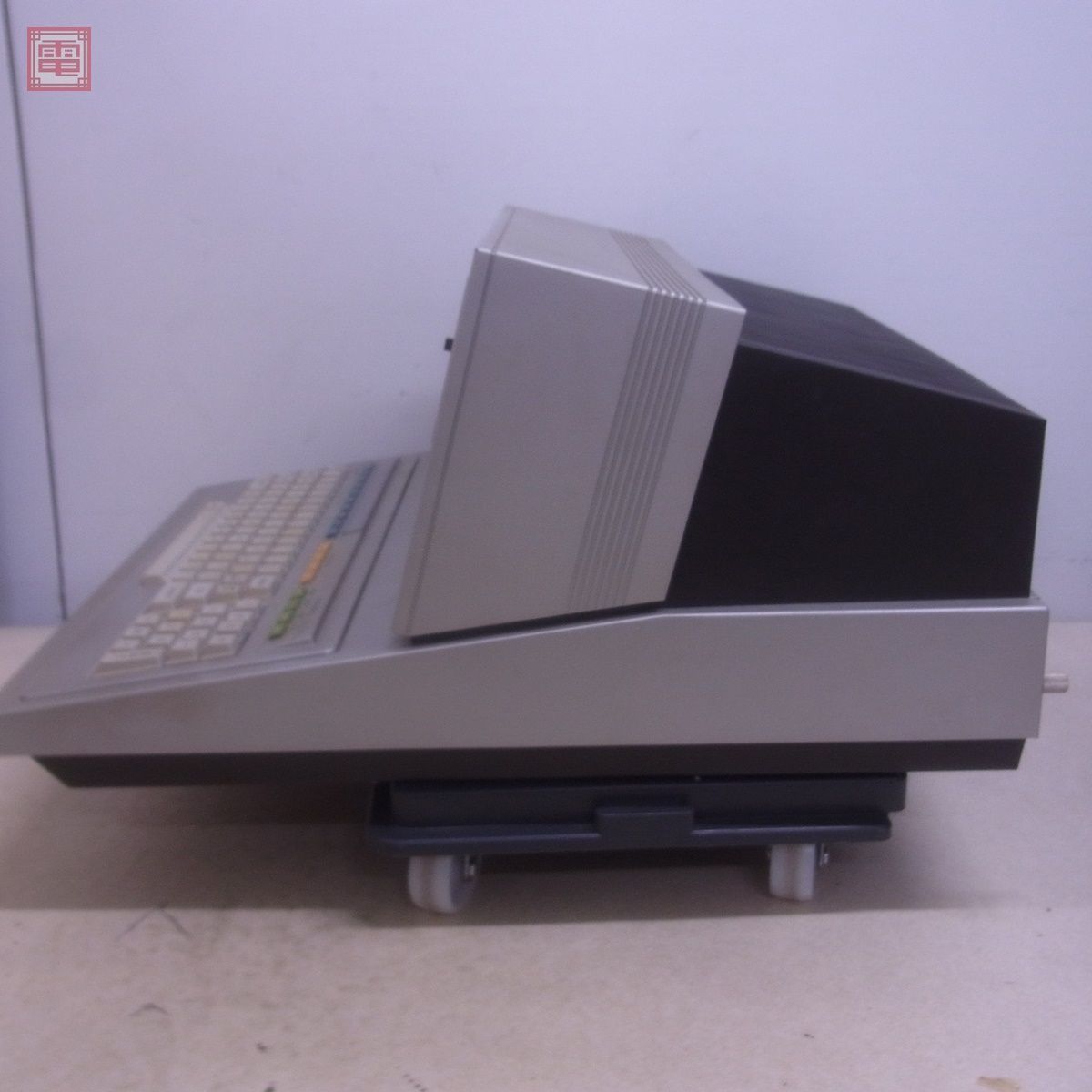 SHARP MZ-80B （ジャンク） SHARP MZ-80B セット(通電確認済) MZ-80PG & MZ-80Bの本体 箱有