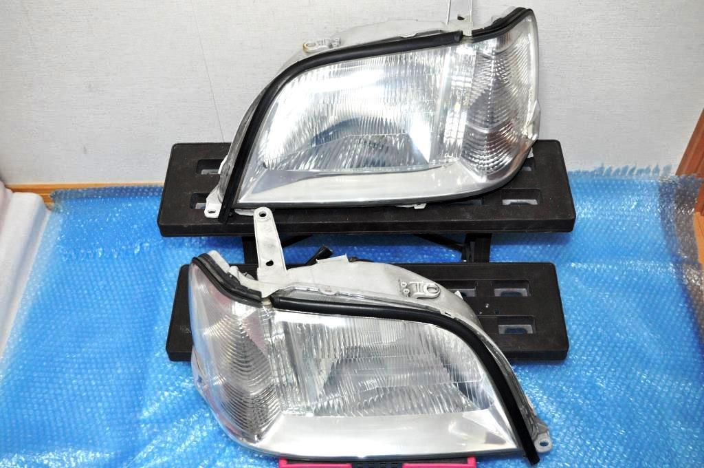 17 クラウン エステート ロイヤル 前期(JZS175) 純正 ヘッドライト jzs171 jzs173 jzs175 jzs179 17 クラウン ロイヤル 前期 ハロゲン