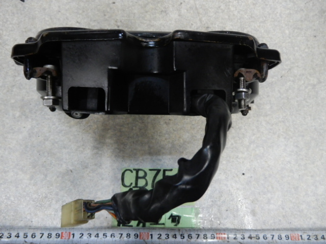 4002 RC04 CB750F メーター スピードメーター タコメーター 80サイズ