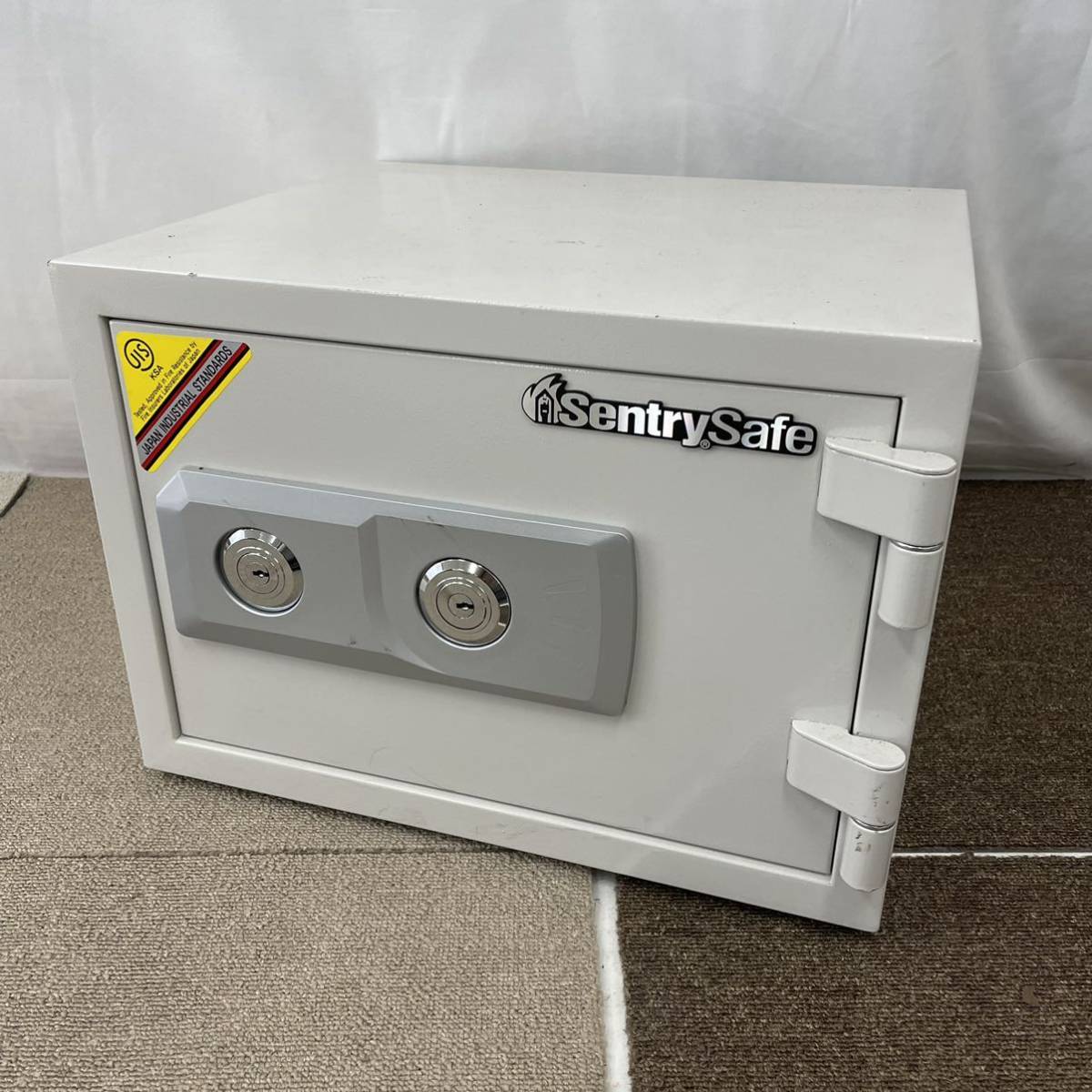 Sentry Safe】センチュリーセーフ【耐火金庫】 Sentry 製品一覧