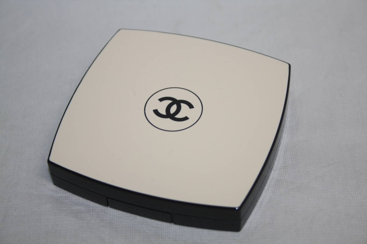 マキシ ベージュ プードゥル ベル シャネル ミン レ CHANEL 試してみた