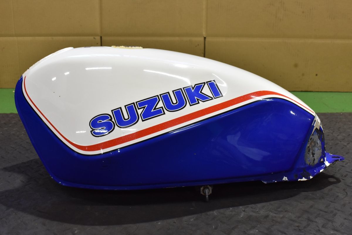 GSX400f 純正タンク 【公式通販】