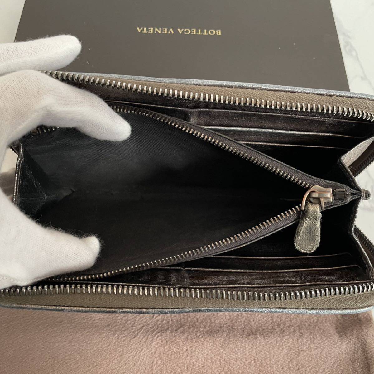 【極美品！希少！】 BOTTEGA VENETA レア ボッテガヴェネタ イントレチャート 男女　長財布 ラウンドファスナー シルバー系 定価7.8万円 BOTTEGA VENETA ボッテガヴェネタ ブラックリネン キャンバス □イントレ