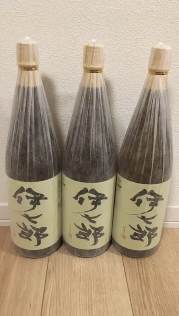 送料無料 伊七郎商店 株式会社伊七郎＞鹿児島の本格芋焼酎「伊七郎」を