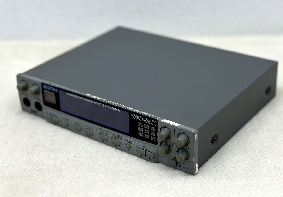 動作未確認□ZOOM 9030 ズーム マルチエフェクター ハーフラック 