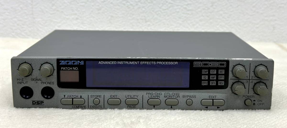 動作未確認□ZOOM 9030 ズーム マルチエフェクター ハーフラック 