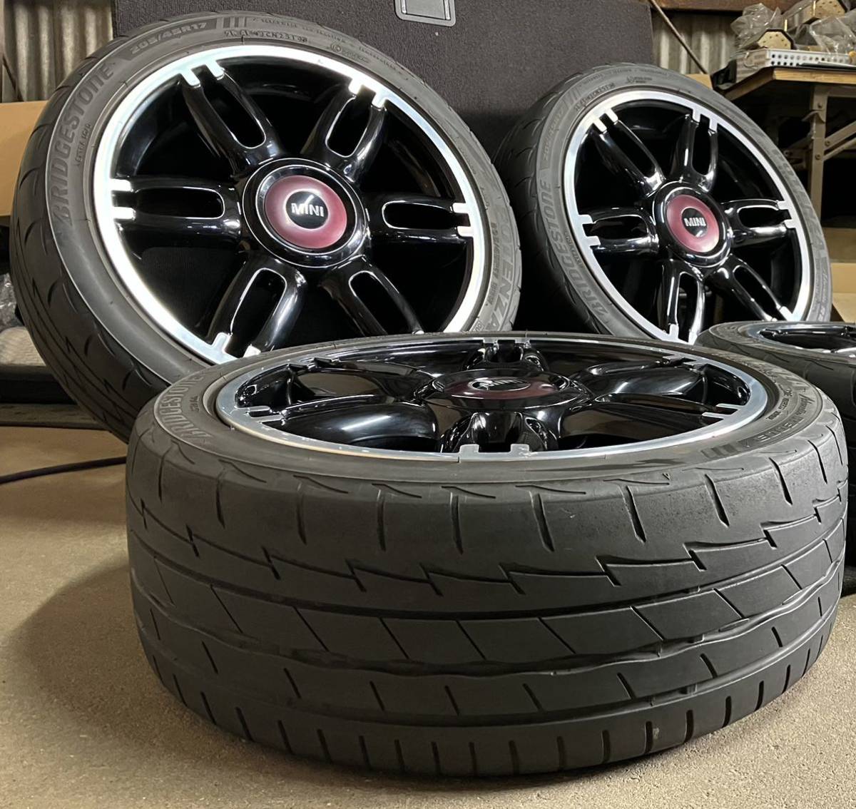 マナ　MINI R55 ハンプトン純正アルミ205/45R17 ミニクーパー ハンプトン 205/45R17 7J+48 4穴 PCD100 M14 ハブ56 純正