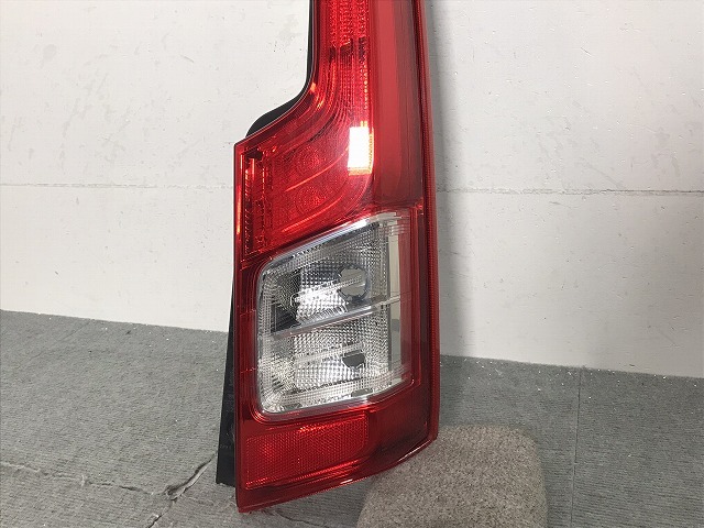 ムーヴ LA150S/LA160S 純正 右テールランプ/ライト/レンズ LED ICHIKOH