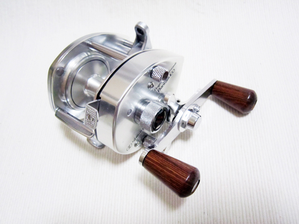 Shimano シマノ Bantam バンタム 100 オールド ベイトリール 【公式通販】
