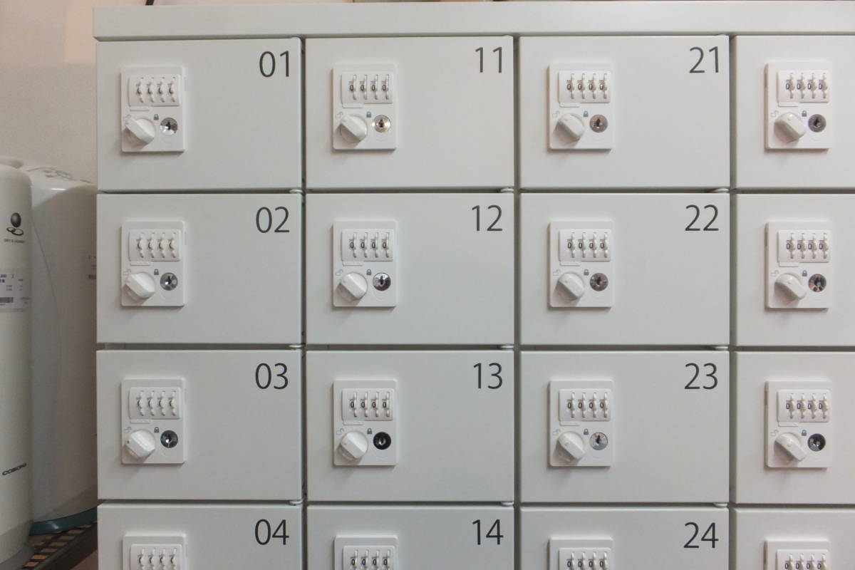 ★中古・美品★生興 セイコー 50人用 貴重品ロッカー KLKW-50 5列10段 ダイヤル錠 検索キーなし 直取可 愛知県名古屋市