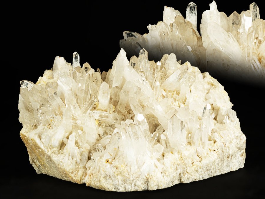本物保証，定番人気 重量約1.4Kg 水晶 クラスター クリスタル 原石 天然石(原石)｜売買されたオークション情報、yahooの商品情報をアーカイブ公開 - オークファン 原石