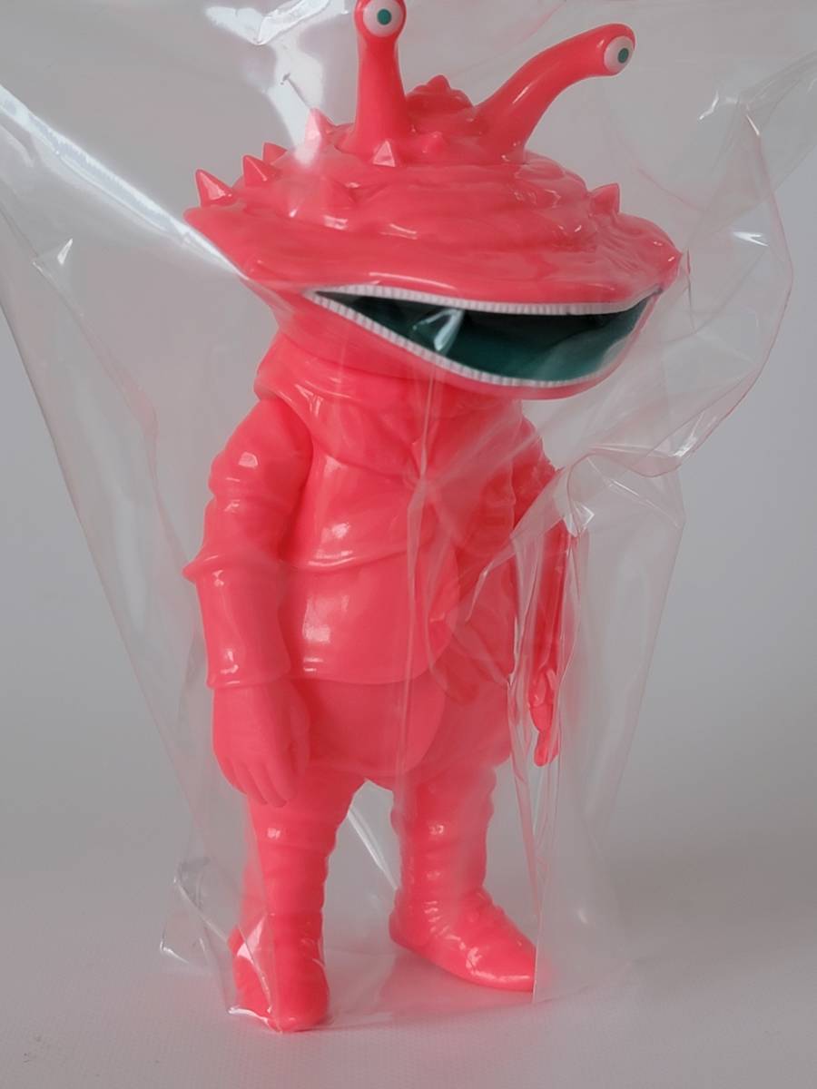 カネゴン 』彩色版 KAIJIN x One up. One up. Limited edition Kanegon
