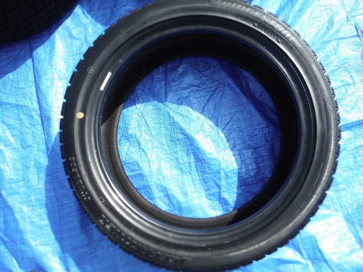 TOYOTA プリウス(50系）用スタットレスタイヤ BRIDGSTONE ICEPARTNER 17インチ　4本セット中古品の出品です